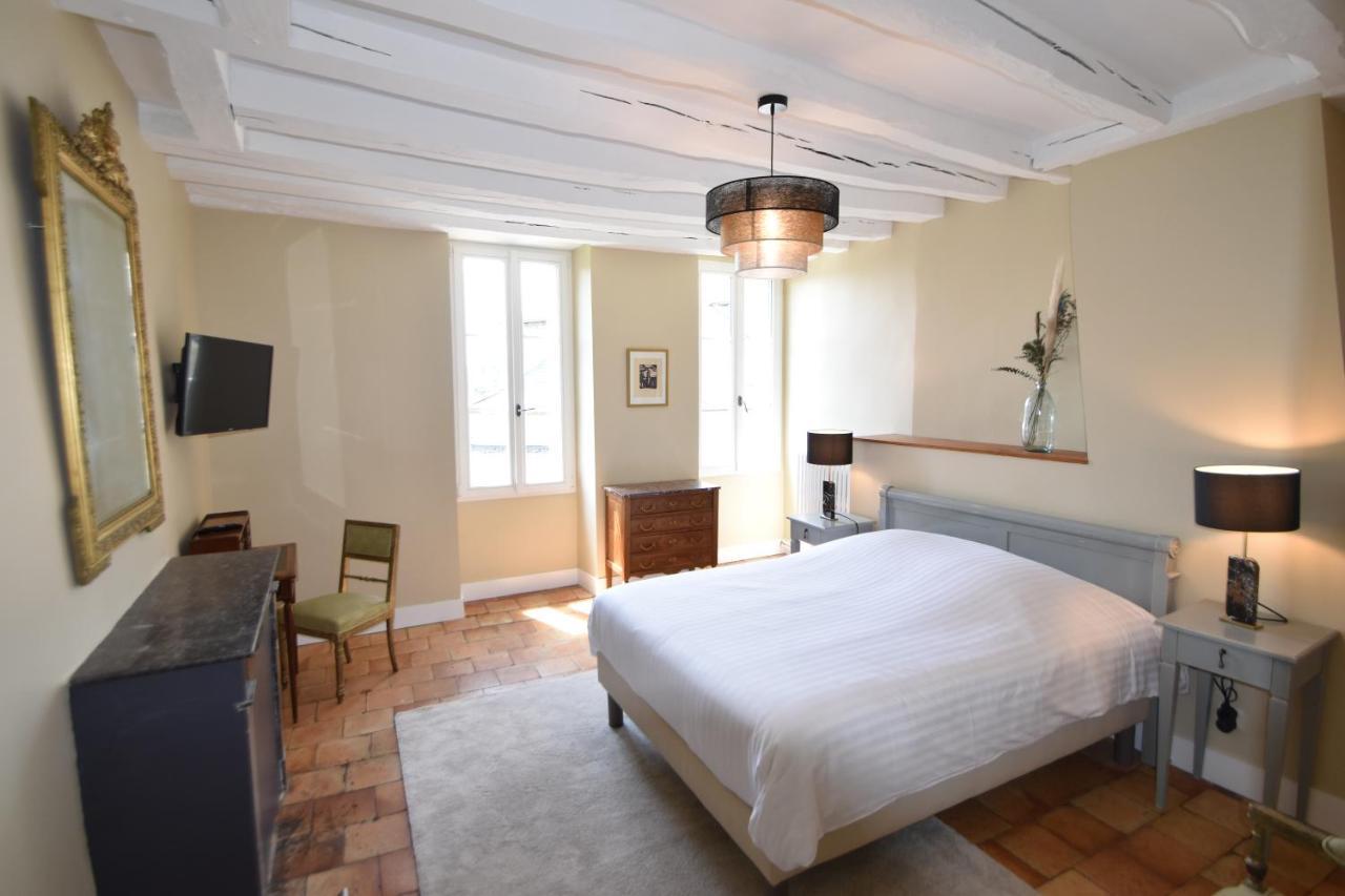 Les Destinees Hotel Chinon Exterior foto